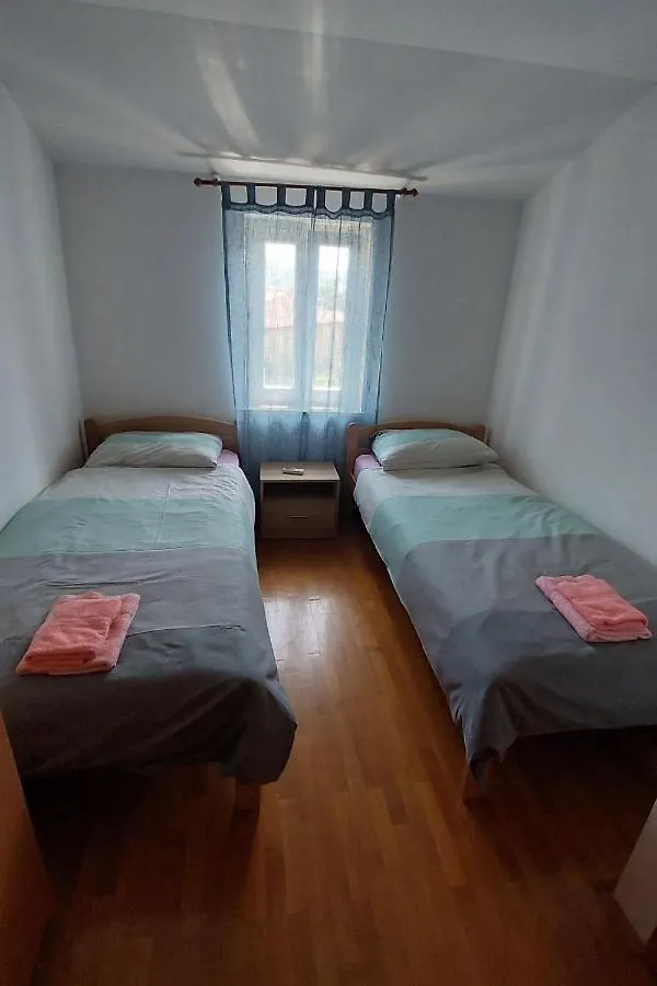 Apartments With A Parking Space Cres - 21116 Croatia